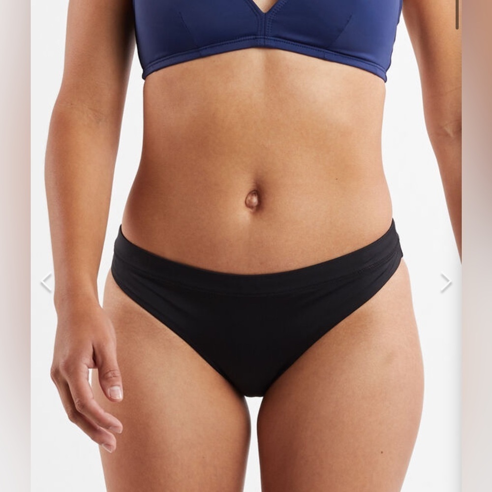 NEW Title Nine Hilo Bikini Bottom Black Low Rise Cheeky Medium UPF 50 NWT